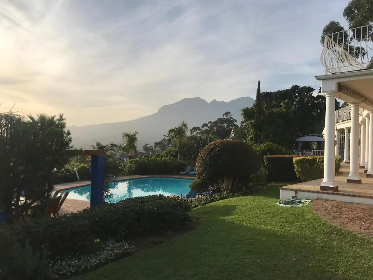 Guest house Innisfree Manor Somerset West South Africa